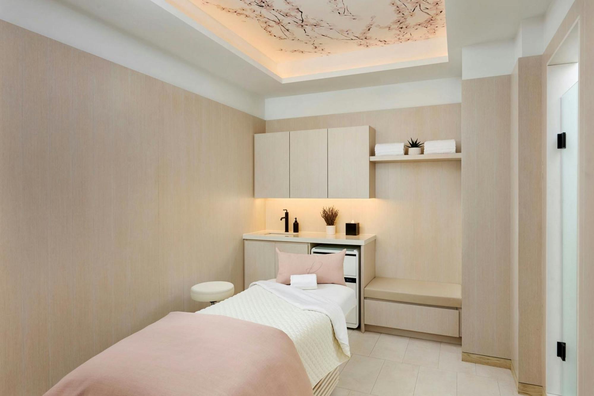 The Pearle & Spa, Autograph Collection Hotel 4*